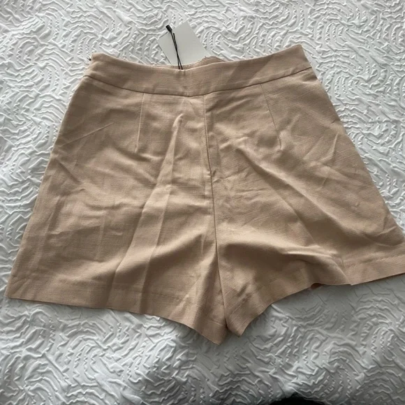 Zara gold button shorts - Picture 7 of 8